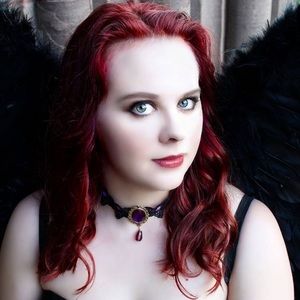 Meet your Posher, Katelyn